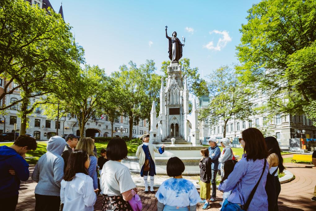 Guided walking tour in Old Québec