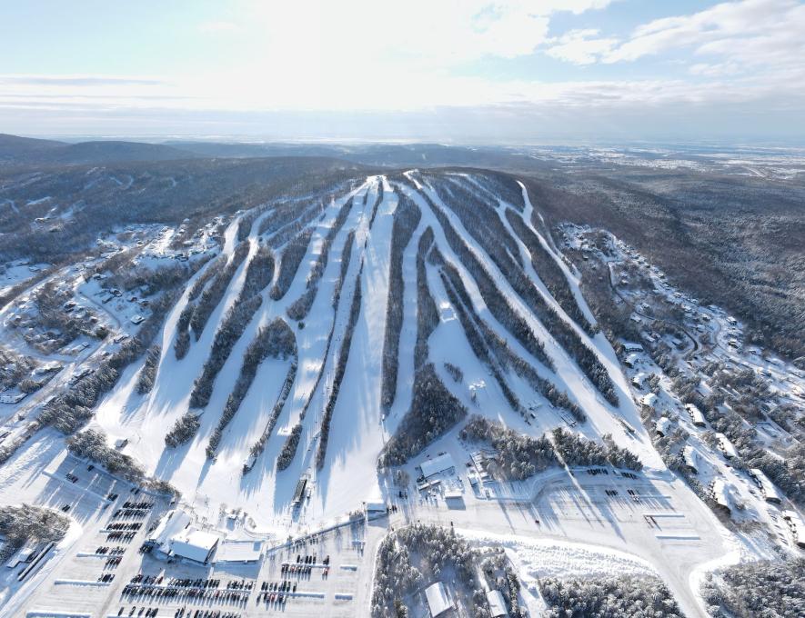 Vue aérienne des pistes du Relais