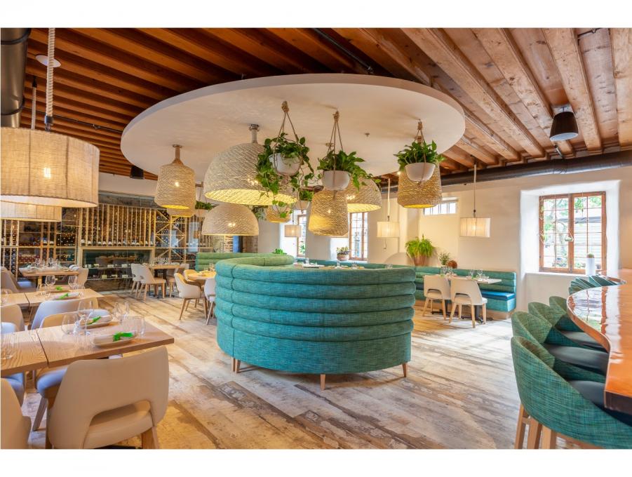 L'Orygine - Tables et comptoir