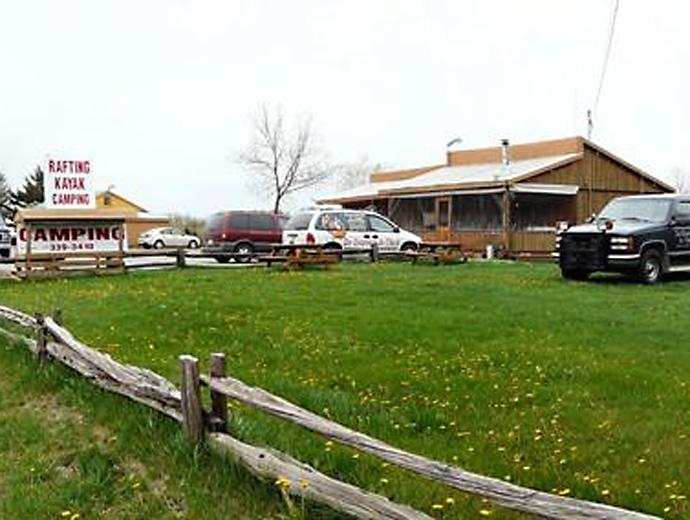 Les Excursions de l'Ouest - Bâtisse extérieure