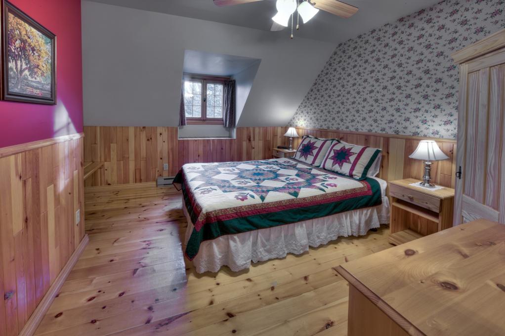 Les Chalets sur le Cap - Chambre avec grand lit chalet (2 chambres)
