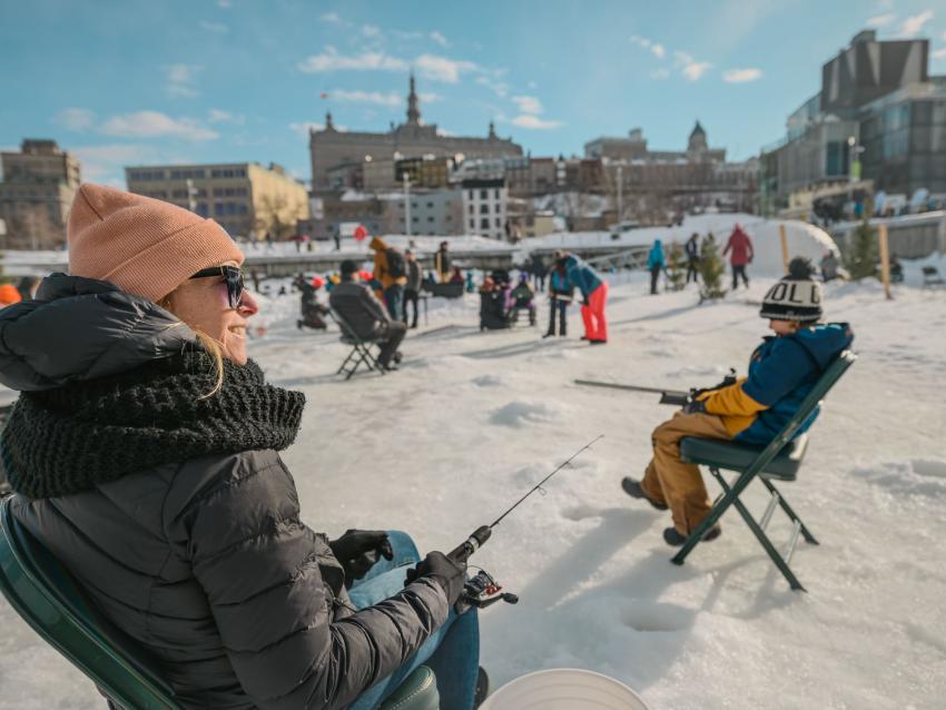 Pêche sur glace au Village Nordik